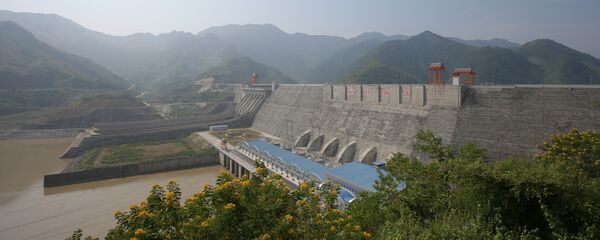 Nhà máy thủy điện Sơn La trên sông Đà - Sputnik Việt Nam