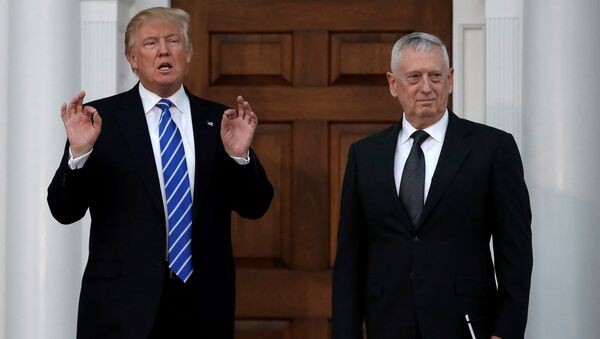 Donald Trump và James Mattis - Sputnik Việt Nam