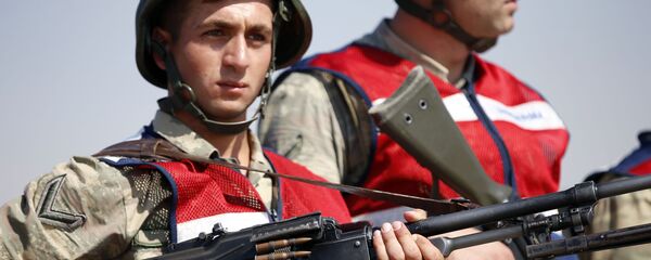 Quân đội của Thổ Nhĩ Kỳ gần Syria - Sputnik Việt Nam