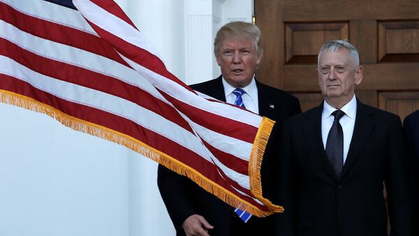 Donald Trump và James Mattis - Sputnik Việt Nam