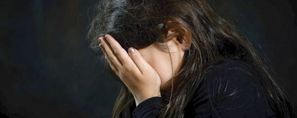 cô gái khóc - Sputnik Việt Nam