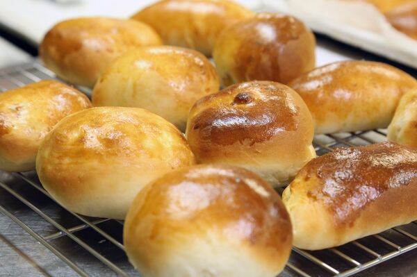 Món ăn bánh rán kiểu Nga được làm tại thành phố Nagato để chuẩn bị cho chuyến thăm Nhật Bản của Tổng thống Putin - Sputnik Việt Nam