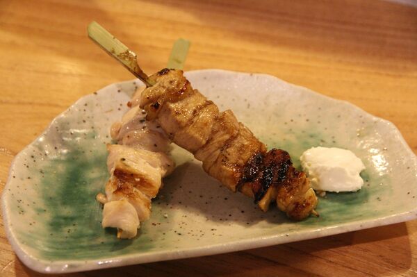 Món ăn thịt nướng shashlik Nga ... mà vẫn có vẻ rất Nhật Bản - Sputnik Việt Nam