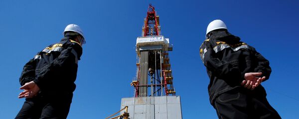 Rosneft khai thác dầu mỏ - Sputnik Việt Nam