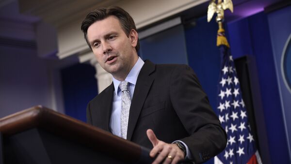 Josh Earnest - Sputnik Việt Nam