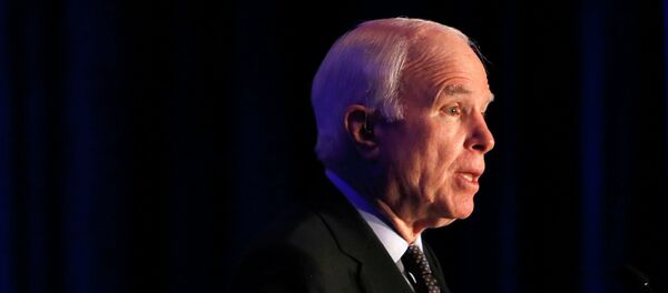 Chủ tịch Ủy ban Thượng viện Mỹ về quân đội, ông John McCain - Sputnik Việt Nam