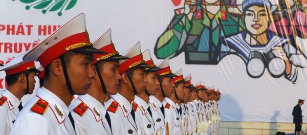 Đội danh dự tại lễ kỷ niệm Ngày thành lập QĐND Việt Nam tại Hà Nội Đội danh dự tại lễ kỷ niệm Ngày thành lập QĐND Việt Nam tại Hà Nội - Sputnik Việt Nam