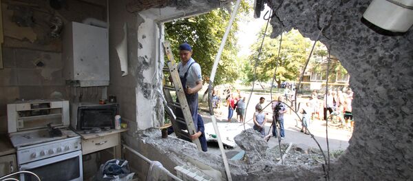 An apartment in a five-storied residential building in Yasinovataya, Donbass, damaged in shelling by Ukrainian army. (File) An apartment in a five-storied residential building in Yasinovataya, Donbass, damaged in shelling by Ukrainian army. (File) - Sputnik Việt Nam