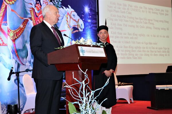 Ngày 27 tháng 12, Đại sứ quán Nga tại Việt Nam đã tổ chức buổi chiêu đãi mừng Năm mới 2017 - Sputnik Việt Nam