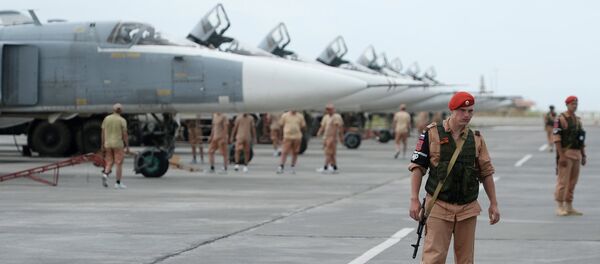 Máy bay Nga tại sân bay Hmeymim ở Syria - Sputnik Việt Nam