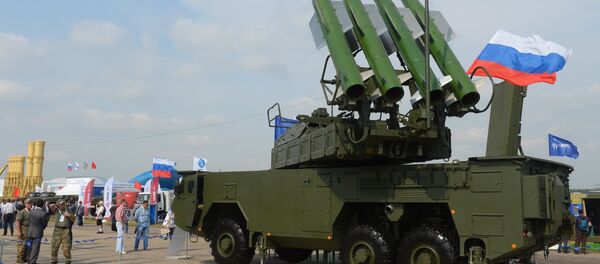 Tổ hợp tên lửa phòng không Buk-M Tổ hợp tên lửa phòng không Buk-M - Sputnik Việt Nam