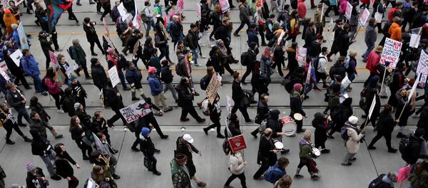 Khoảng hai triệu người tham gia cuộc tuần hành của phụ nữ ở Mỹ - Sputnik Việt Nam