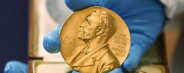 huy chương được trao cho người chiến thắng giải thưởng Nobel - Sputnik Việt Nam