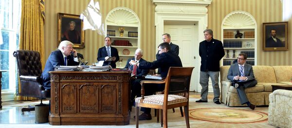 Ông Trump tiến hành điện đàm với Tổng thống Putin - Sputnik Việt Nam