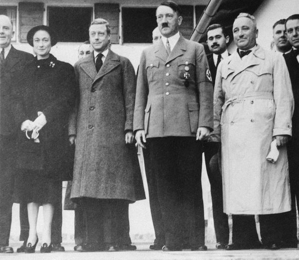Chuyến thăm Adolf Hitler của Công tước xứ Windsor Edward, nước Đức năm 1937 Chuyến thăm Adolf Hitler của Công tước xứ Windsor Edward, nước Đức năm 1937 - Sputnik Việt Nam