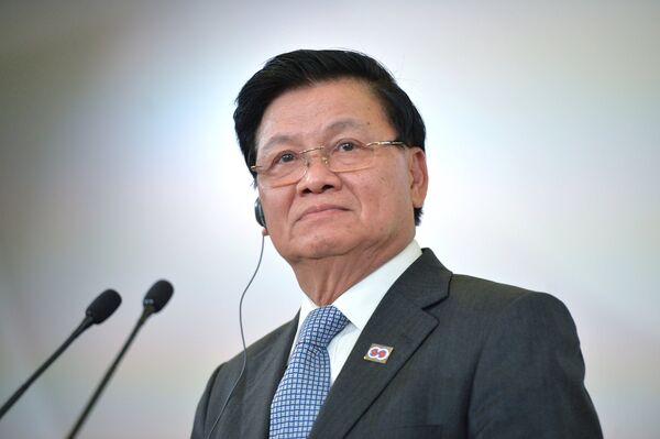 Lựa chọn khó khăn của Lào: Đi cùng Việt Nam hay hoàn toàn tuân phục Trung Quốc? Lựa chọn khó khăn của Lào: Đi cùng Việt Nam hay hoàn toàn tuân phục Trung Quốc? - Sputnik Việt Nam