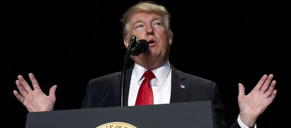 U.S. President Donald Trump delivers remarks at the National Prayer Breakfast in Washington, U.S., February 2, 2017. - Sputnik Việt Nam