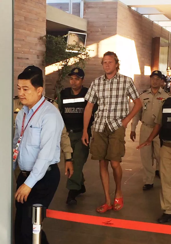 Dẫn độ doanh nhân Sergei Polonsky về Nga Dẫn độ doanh nhân Sergei Polonsky về Nga - Sputnik Việt Nam