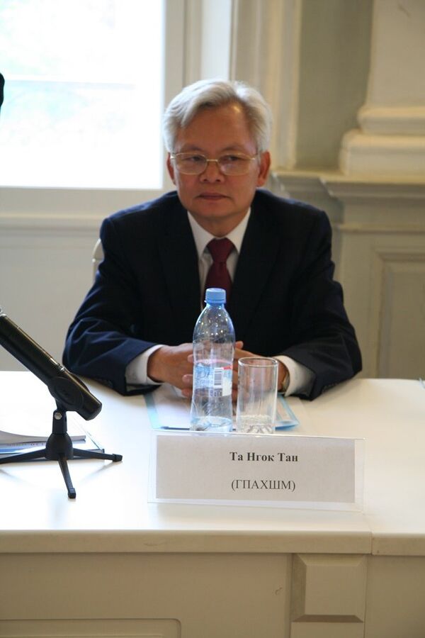 Giám đốc Học viện Chính trị - Hành chính Quốc gia Hồ Chí Minh Giáo sư Tiến sỹ Tạ Ngọc Tấn Giám đốc Học viện Chính trị - Hành chính Quốc gia Hồ Chí Minh Giáo sư Tiến sỹ Tạ Ngọc Tấn - Sputnik Việt Nam