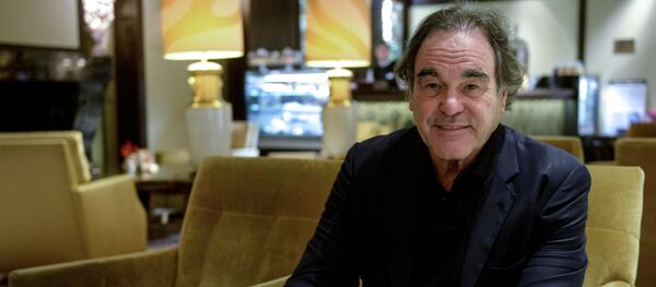 Đạo diễn Oliver Stone - Sputnik Việt Nam