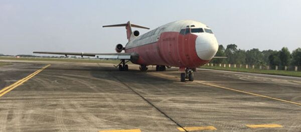 Chiếc Boeing bị bỏ rơi cả chục năm tại sân bay Nội Bài Chiếc Boeing bị bỏ rơi cả chục năm tại sân bay Nội Bài - Sputnik Việt Nam