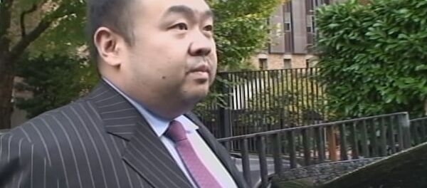 Anh trai chủ tịch Bắc Triều Tiên Kim Jong-un bị ám sát tại thủ đô Malaysia Anh trai chủ tịch Bắc Triều Tiên Kim Jong-un bị ám sát tại thủ đô Malaysia - Sputnik Việt Nam