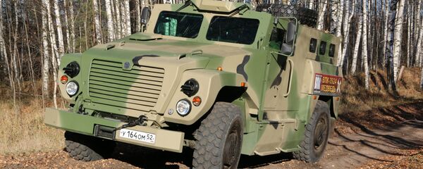 Минозащищенная бронемашина Медведь Минозащищенная бронемашина Медведь - Sputnik Việt Nam