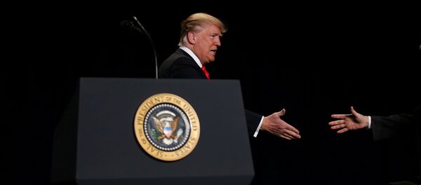 US media reported that the Trump administration was looking to 'drive a wedge' between Russia and Iran in its effort to improve relations with Moscow while confronting Tehran. - Sputnik Việt Nam