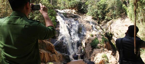 Thác Hang Cọp, nơi xảy ra tai nạn - Sputnik Việt Nam