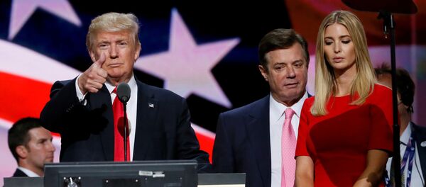 Donald Trump, Paul Manafort và Ivanka Trump - Sputnik Việt Nam