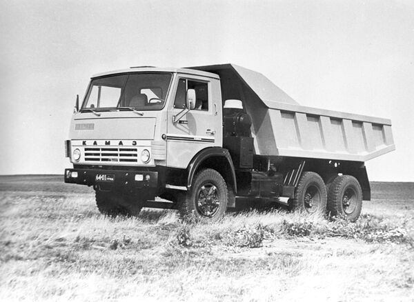 KAMAZ-5511 - Sputnik Việt Nam