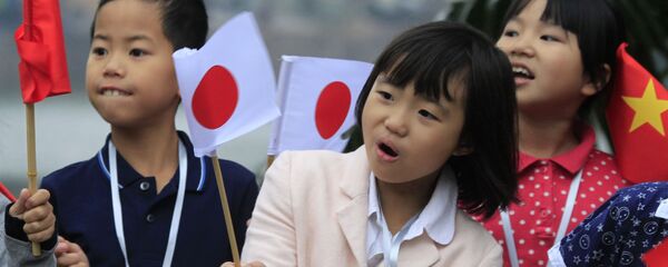 Nhật hoàng và hoàng hậu thăm Việt Nam - Sputnik Việt Nam