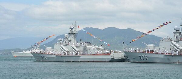 Bộ đôi tàu tên lửa Molniya 1241.8 của Việt Nam tại Lễ thượng cờ tàu ngầm Kilo 636 186 - Đà Nẵng và 187 - Bà Rịa - Vũng Tàu - Sputnik Việt Nam