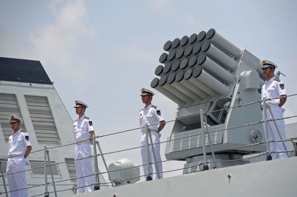 Chuyên gia: Sách trắng phá vỡ lý thuyết về mối đe dọa từ phía Trung Quốc Chuyên gia: Sách trắng phá vỡ lý thuyết về mối đe dọa từ phía Trung Quốc - Sputnik Việt Nam