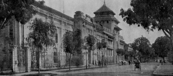 Tòa nhà trụ sở của Đại học Đông Dương tại 19 phố Lê Thánh Tông, Quận Hoàn Kiếm, thành phố Hà Nội được thành lập từ năm 1906 nay là Đại học Học Quốc gia Hà Nội - Sputnik Việt Nam