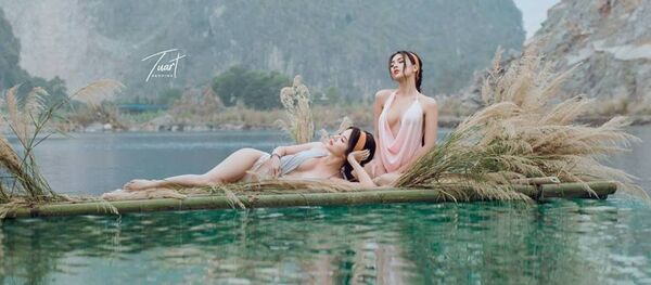 Một trong những bức ảnh chụp ở Tuyệt Tình Cốc khiến độc giả mạng dậy sóng những ngày qua. - Sputnik Việt Nam