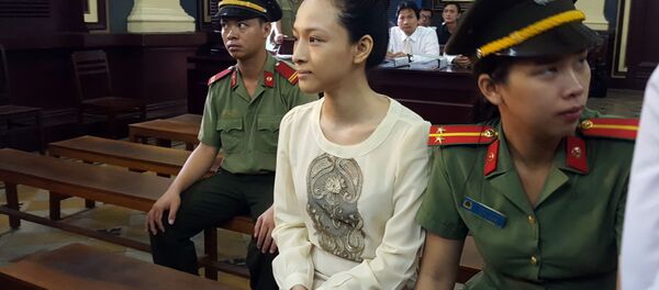 Bị cáo Trương Hồ Phương Nga tại tòa - Sputnik Việt Nam