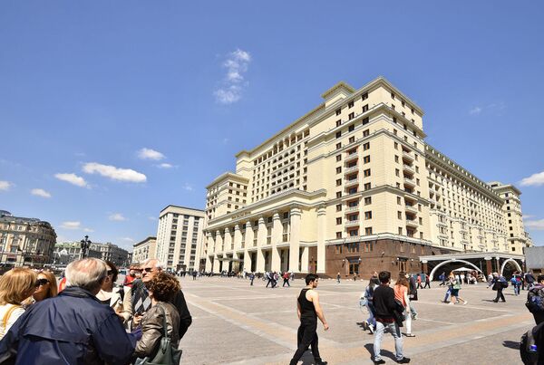 Liên Xô năm 1985 và nước Nga năm 2017 qua con mắt một người Mỹ Liên Xô năm 1985 và nước Nga năm 2017 qua con mắt một người Mỹ - Sputnik Việt Nam