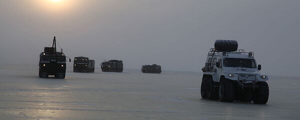 Nga bắt đầu thử nghiệm những thiết bị quân sự mới nhất dành cho Bắc Cực - Sputnik Việt Nam