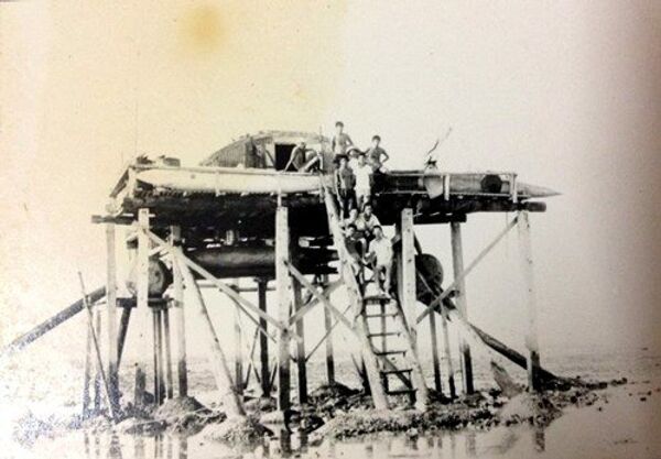 Nhà cao chân ở bãi Thuyền Chài, tháng 5/1988. - Sputnik Việt Nam