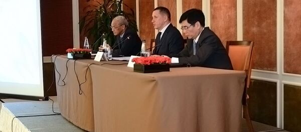 Yuri Trutnev đã tiến hành cuộc gặp “bàn tròn” tại Hà Nội với sự tham gia của các doanh nghiệp Việt Nam có quan tâm đến công việc ở vùng Viễn Đông. - Sputnik Việt Nam