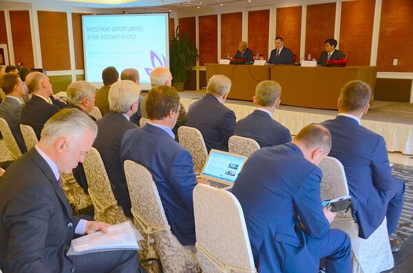 Từ Khabarovsk đến Hà Nội bàn việc đầu tư Từ Khabarovsk đến Hà Nội bàn việc đầu tư - Sputnik Việt Nam