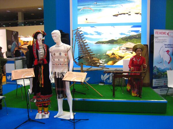 Quên đi khủng hoảng – du khách Nga ồ ạt vào Việt Nam - Sputnik Việt Nam