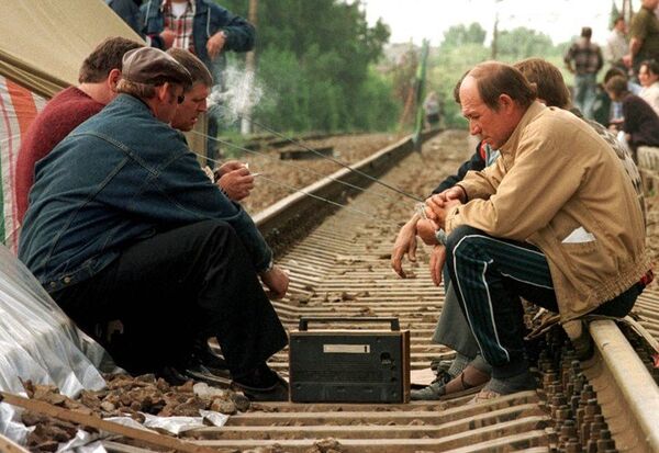 Những hình ảnh Nga sau khi Liên Xô sụp đổ - Sputnik Việt Nam