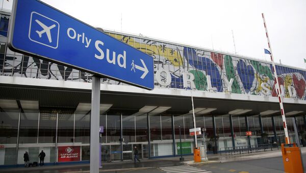 A general view shows the Orly airport southern terminal near Paris, France (File) - Sputnik Việt Nam