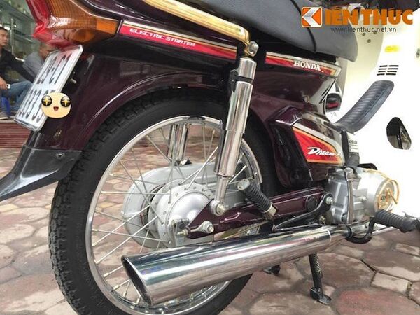 Honda Dream - Sputnik Việt Nam