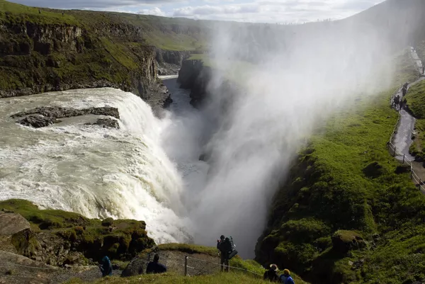 Lại là Iceland. Thác Gullfoss - một trong những thác nước cao nhất ở châu Âu. Lại là Iceland. Thác Gullfoss - một trong những thác nước cao nhất ở châu Âu. - Sputnik Việt Nam