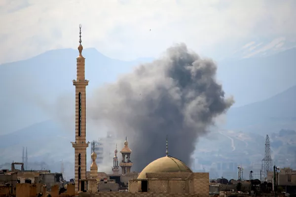 Syria. Khói sau vụ nổ ở phía Đông Damascus. Syria. Khói sau vụ nổ ở phía Đông Damascus. - Sputnik Việt Nam