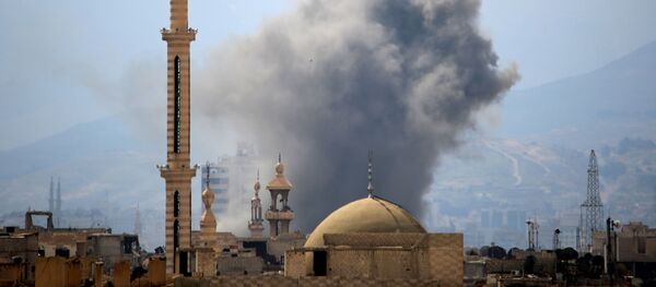 Syria. Khói sau vụ nổ ở phía Đông Damascus. - Sputnik Việt Nam