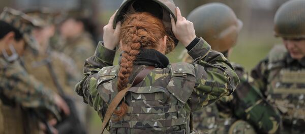 Romania. Tập trận chung của các nữ quân nhân Romania và Hoa Kỳ. - Sputnik Việt Nam